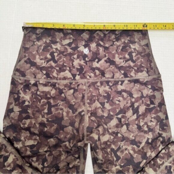 Lululemon  * Wunder Under Pant  Full-On Luon Roll Down EUC - Picture 5 of 14